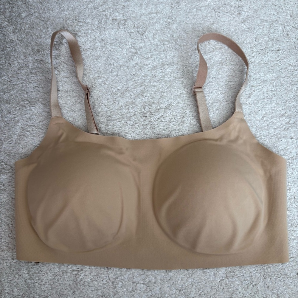 True & Co. Scoopneck Seamless Tan Bralette